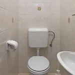 Apartment In With Kitchen *
