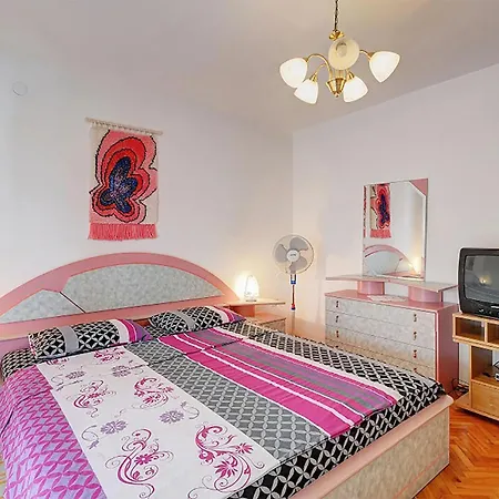 Апартаменты In With Kitchen