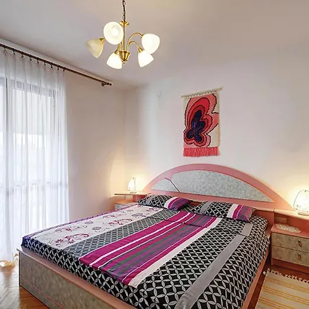 4 Bedroom Cozy In *